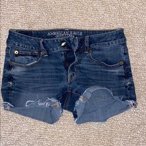 American Eagle Size 2 Shorts